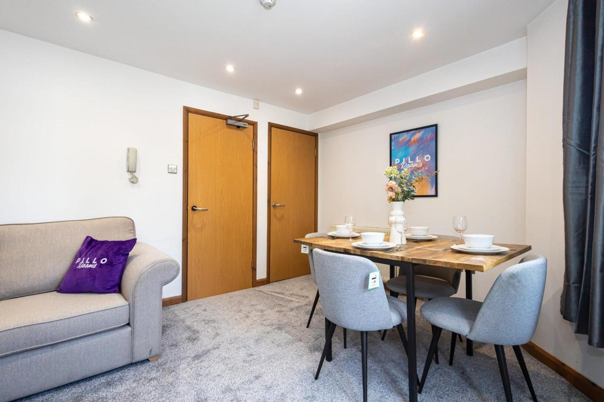 Apartment Pillo - Abbey Grove